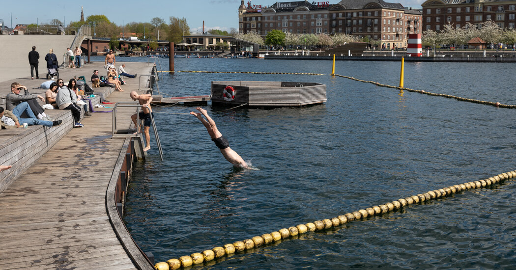Autolucky's tweet photo. 6 European Cities Where You Can Swim in the Wild https://t.co/4AwCtxoqrX https://t.co/IkLAoFfnfX