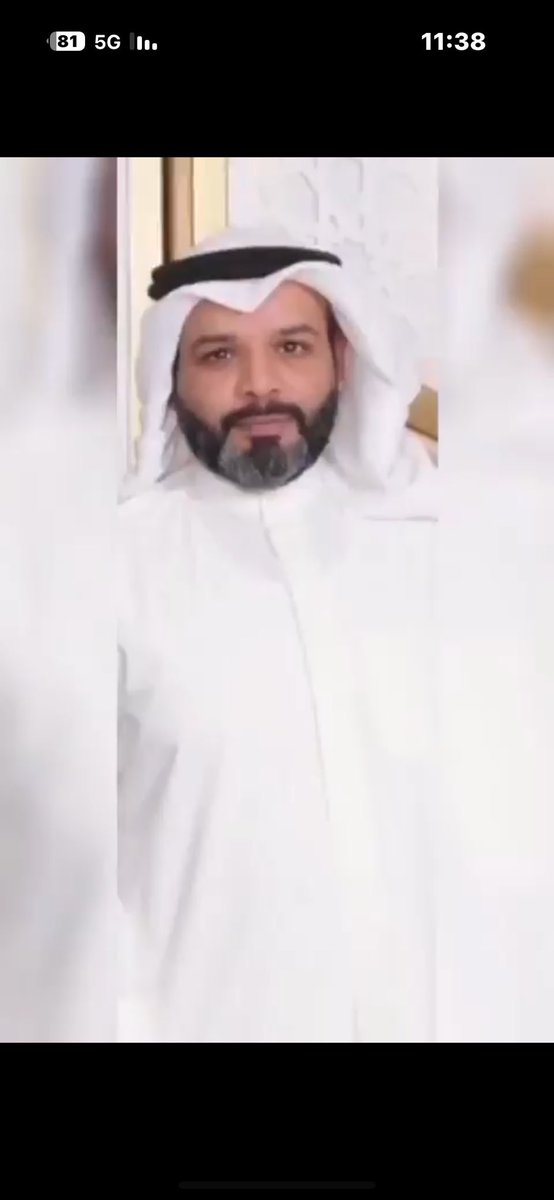 النعم قسم ٍ للكريم عبيد رفاع
نعم ٍ فاابن جرمان لي يوم القيامه

انشهد انه ياعرب سيف ٍ وبتاع
وانشهد انه تستحقّله الكرامه

يوسف فلاح #المطيري
#مطير
#الكويت