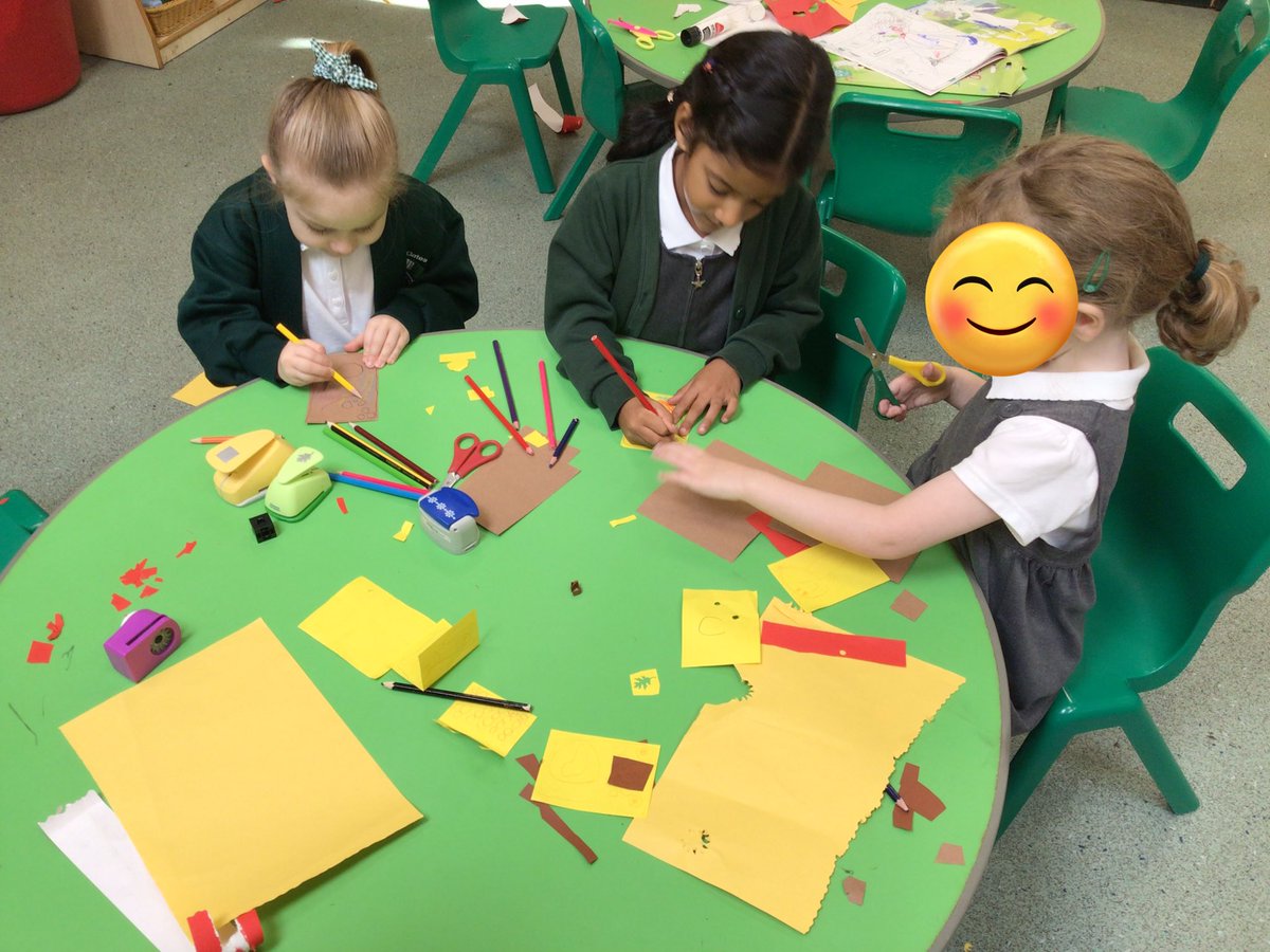 GatesPenguins's tweet photo. We have been showing our creative sides this week, exploring the painting, playdough and creative areas. Lots of key skills being developed. #thegateseyfs #thegatesphysicaldevelopment #creativeinearlyyears https://t.co/PARNHkh0mU