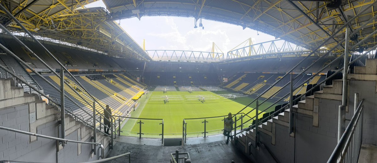 Damian Harper, PhD (@dhmov) on Twitter photo Fantastic few days at the Football Athletic Conference held in the awesome Signal Iduna Park Stadium 🇩🇪⚽️
Honour to present alongside <a href="/mart1buch/">ᴍᴀʀᴛɪɴ ʙᴜᴄʜʜᴇɪᴛ</a> <a href="/coachnickg/">Nick Grantham</a> <a href="/Sam_Wilson2/">Sam Wilson</a> and meet many great practitioners
Thanks to <a href="/CoachingEins/">EINS-A Coaching</a> Fantastic few days at the Football Athletic Conference held in the awesome Signal Iduna Park Stadium 🇩🇪⚽️
Honour to present alongside <a href="/mart1buch/">ᴍᴀʀᴛɪɴ ʙᴜᴄʜʜᴇɪᴛ</a> <a href="/coachnickg/">Nick Grantham</a> <a href="/Sam_Wilson2/">Sam Wilson</a> and meet many great practitioners
Thanks to <a href="/CoachingEins/">EINS-A Coaching</a>