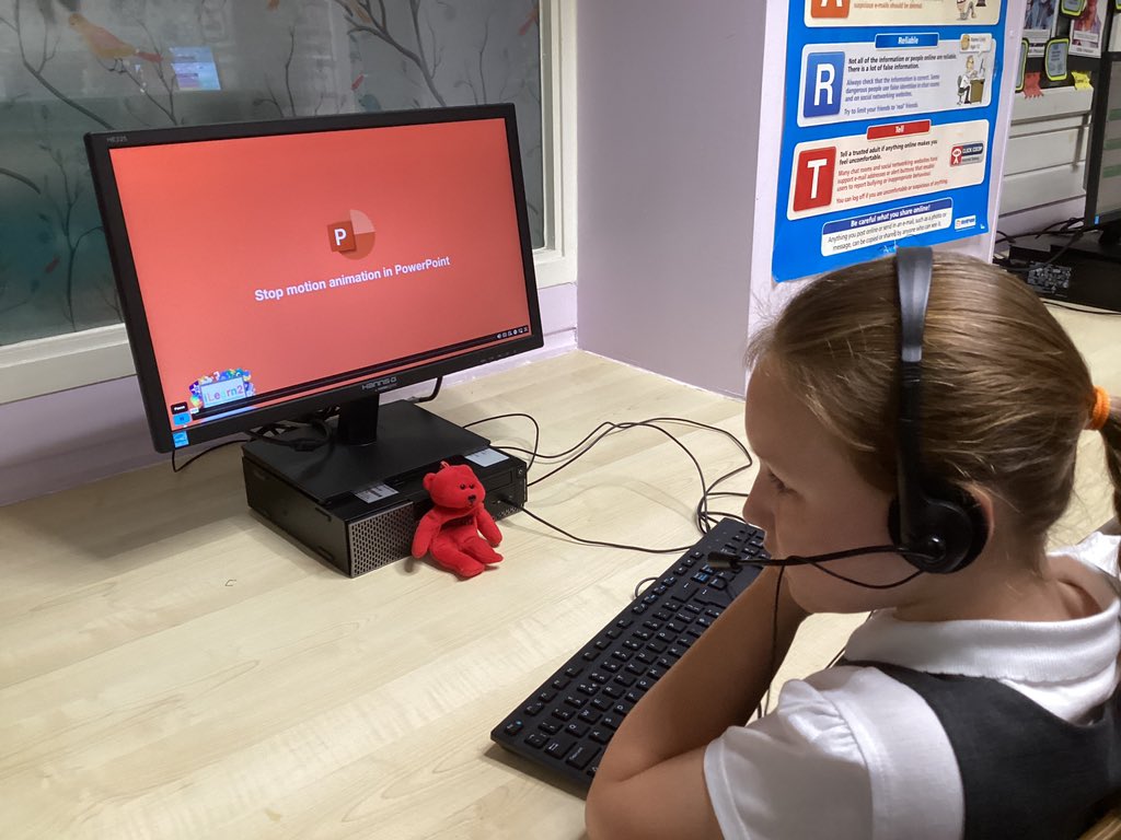 MissMoon tweet media