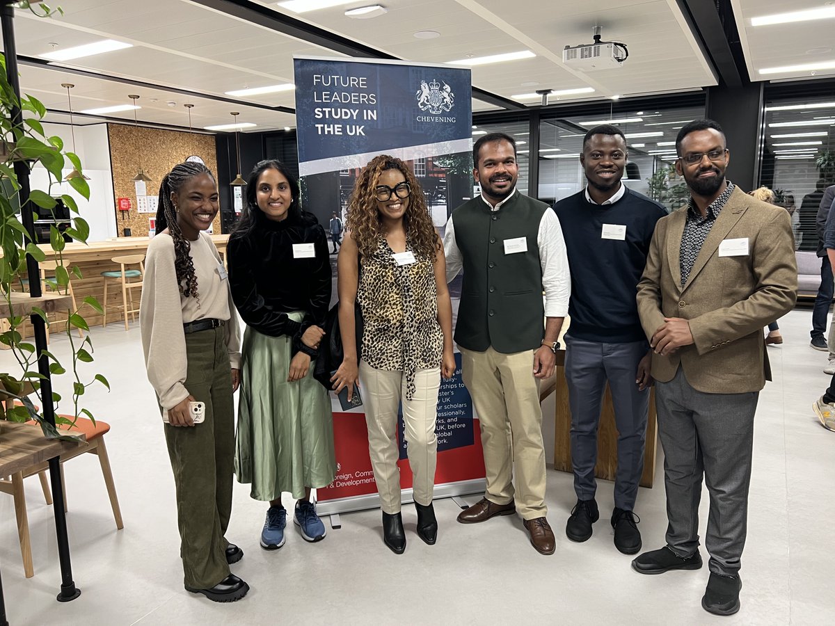 TEAEnergyAccess's tweet image. Congratulations to the 2023/24 Chevening TEA Scholars🎓
Reflecting on an inspiring evening to celebrate the accomplishments of the 2023/24 cohort of Chevening TEA Scholars upon the completion of their studies.
@Transforming Energy Access @CheveningAwards @FCDOGovUK