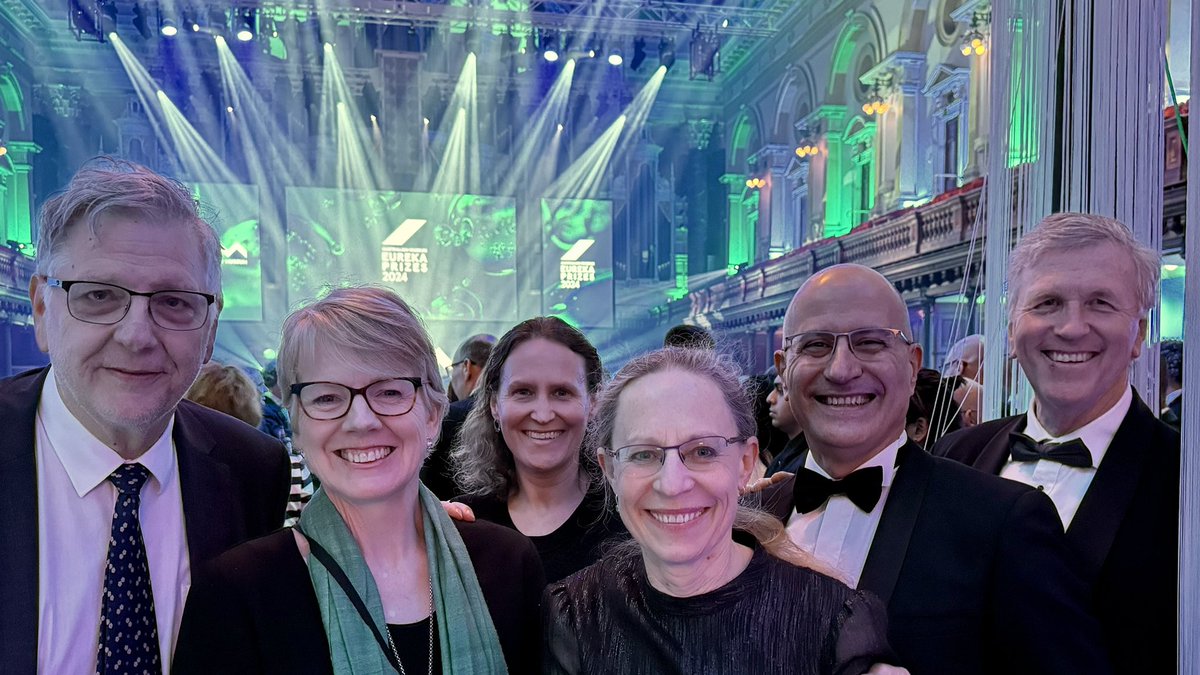 Pablo Fernandez-Peñas (@pablofp_syd) on Twitter photo A bit of the huge interdisciplinary ACEMID team (<a href="/MelanomaACEMID/">ACRF Melanoma Imaging & Diagnosis Centre</a>) here at #eurekaprizes 2024 celebrating science. <a href="/CTSR_USyd/">Centre for Translational Skin Research</a> <a href="/Sydney_Uni/">University of Sydney</a> <a href="/DermatologyACD/">DermatologyACD</a> <a href="/Cancer_Research/">Australian Cancer Research Foundation</a> A bit of the huge interdisciplinary ACEMID team (<a href="/MelanomaACEMID/">ACRF Melanoma Imaging & Diagnosis Centre</a>) here at #eurekaprizes 2024 celebrating science. <a href="/CTSR_USyd/">Centre for Translational Skin Research</a> <a href="/Sydney_Uni/">University of Sydney</a> <a href="/DermatologyACD/">DermatologyACD</a> <a href="/Cancer_Research/">Australian Cancer Research Foundation</a>