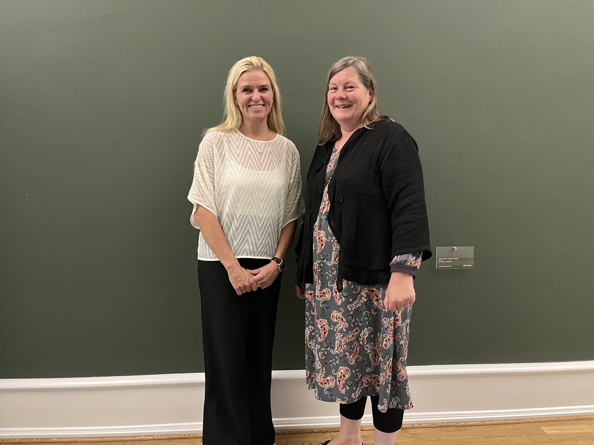 Lisbeth Lintz (@lisbethlintz) on Twitter photo TAK Lise Berthelsen <a href="/KonservativeDK/">Det Konservative Folkeparti</a> for god snak om kandidatreform. Der er brug for at trække i håndbremsen så reformen kan komme tilbage på sporet.
Forligskredsen må genbesøge reformøkonomien og lovudkast trækkes tilbage <a href="/ACakademikerne/">Akademikerne</a>
#dkpol TAK Lise Berthelsen <a href="/KonservativeDK/">Det Konservative Folkeparti</a> for god snak om kandidatreform. Der er brug for at trække i håndbremsen så reformen kan komme tilbage på sporet.
Forligskredsen må genbesøge reformøkonomien og lovudkast trækkes tilbage <a href="/ACakademikerne/">Akademikerne</a>
#dkpol