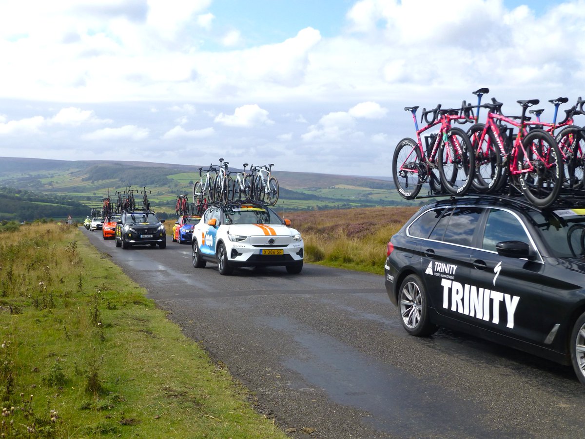 Fabulous to see #TourofBritain in Eskdale #NorthYorkMoors today. #Cycling #TourOfBritain2024  <a href="/NorthYorkMoors/">North York Moors NP</a> 🚴🚴‍♂️🚴‍♀️