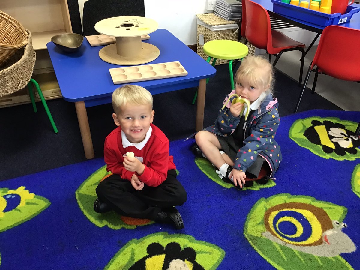 Highlees's tweet photo. A wonderful first day in EYFS. The children have been busy exploring and making new friends. We are looking forward to another great day tomorrow! #earlyyears https://t.co/nVJMhGVXE0