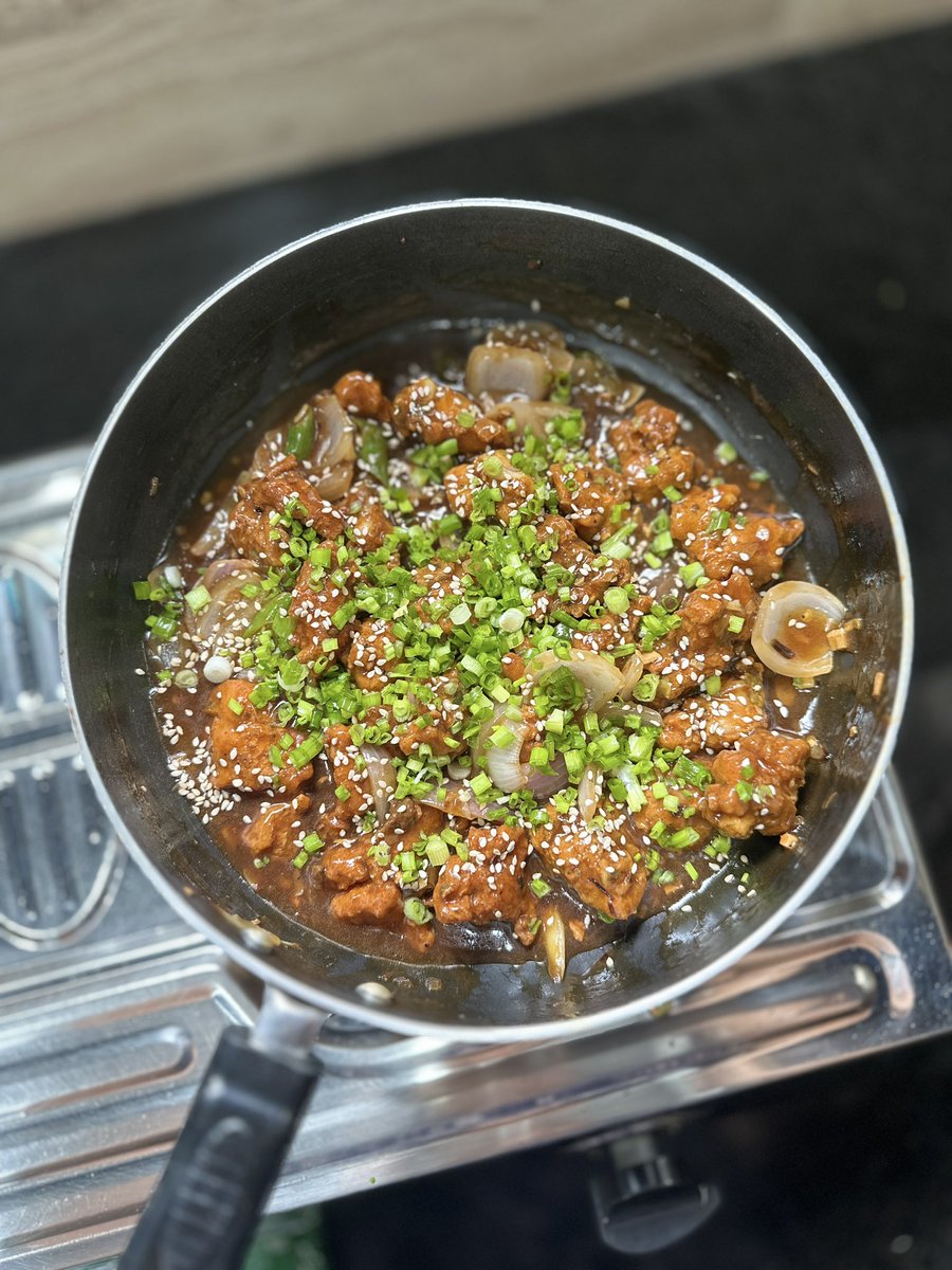 simsam166's tweet photo. Rainy weather calls for some spicy chilli chicken 🌶️ 

#foodblogger #foodphotography #food https://t.co/MFAE14BAqq