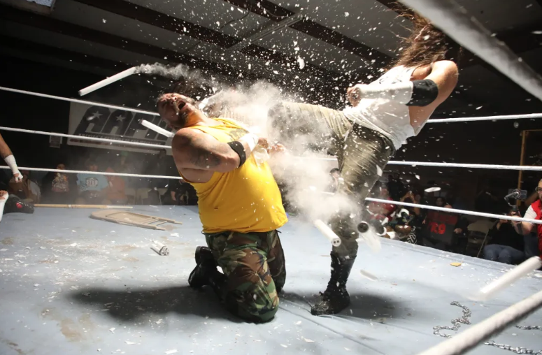 "In the ring, Alexandrov exudes a disheveled, chaotic good energy — he’s the hero, but he might also try to fight a bear." I interview the fascinating Texas-based pro wrestler <a href="/DimitriKillBear/">Dimitri Alexandrov</a> for <a href="/thebarbedwiretx/">The Barbed Wire</a> 

thebarbedwire.com/2024/09/04/the…