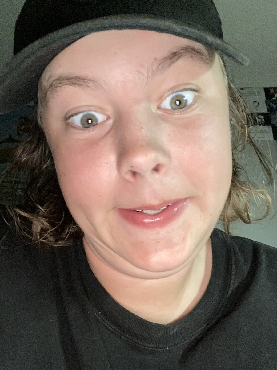 richardkellogs's tweet image. Hey guys!! Just found out you’re not meant to have sex with your dogs?! I feel SO silly!!! 🤪 but hey, sometimes people have their quirks!! 🤣🤣🫱🫱