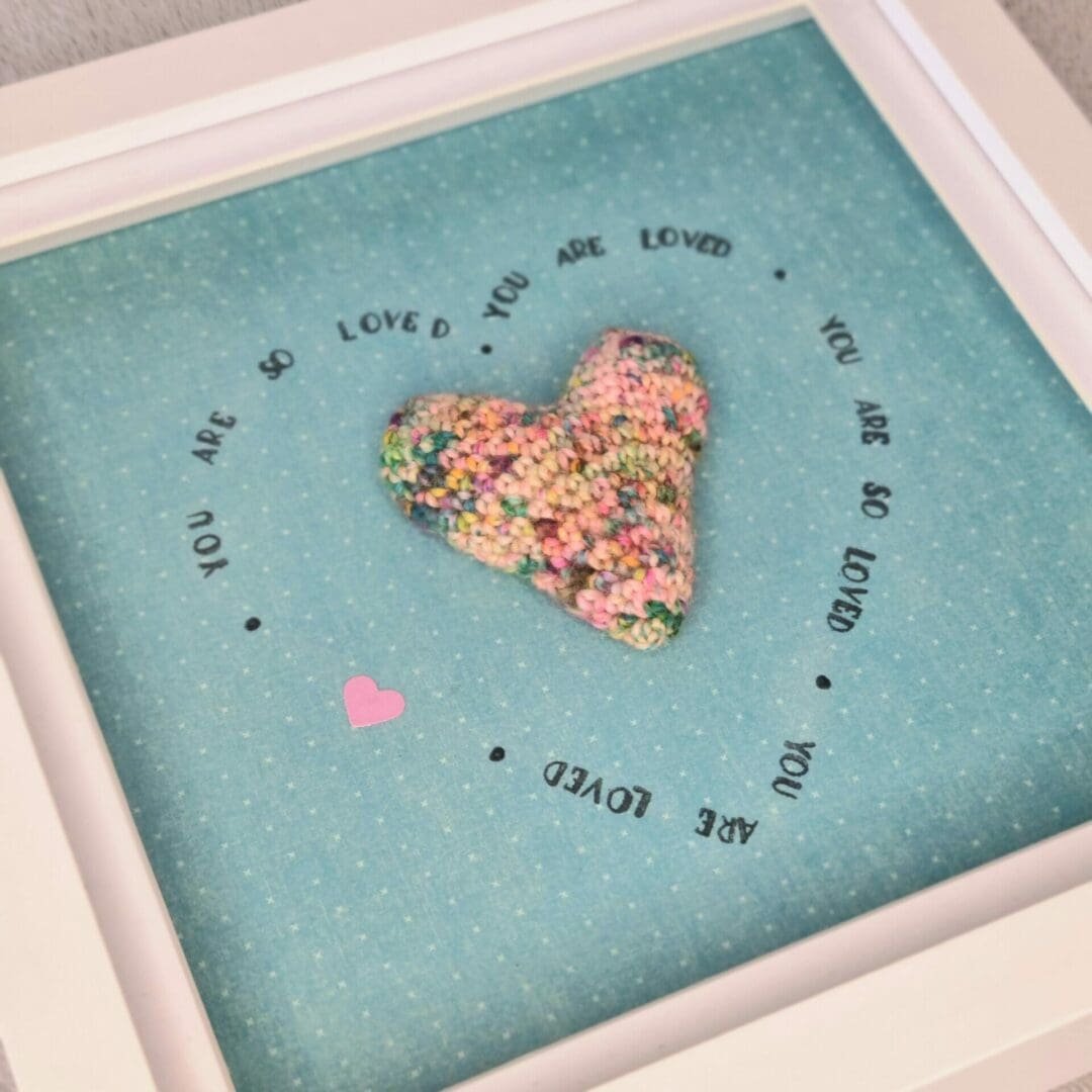 Just spotted this on the website by Made in the Button Room Isn't it super?! buyindie.co.uk/product/rainbo…