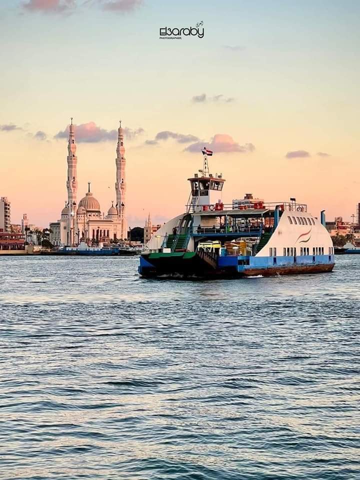 سفير سابق tweet media