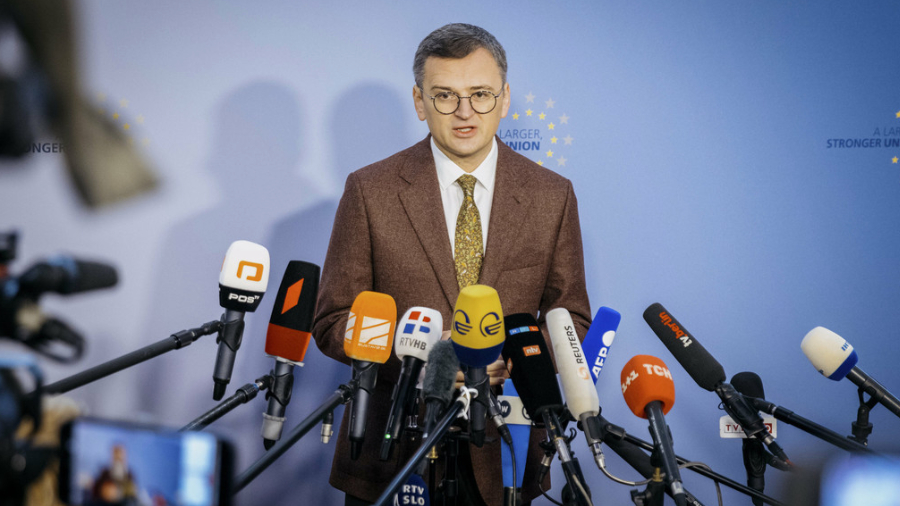 Canciller ucraniano presenta su dimisión diarioeltiempo.com.ve/canciller-ucra…