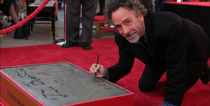 Tim Burton recibe su estrella en el Paseo de la Fama de Hollywood diarioeltiempo.com.ve/tim-burton-rec…