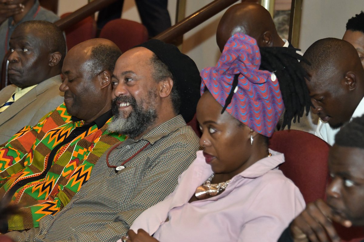MbekiSchool's tweet photo. President Thabo Mbeki is currently responding to the pertinent questions asked by Postdoctoral Research Fellows from the TM-School on socio-political issues.

Join the conversation live 📹 https://t.co/sHCUTMOIB2 on YouTube.

#MbekiSpeaks2024 #MbekiUnisa2024 https://t.co/6ZImCbQB3B