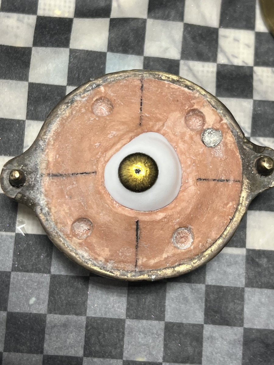 theeyemaker's tweet photo. GoldenEye https://t.co/da8zd2II7g