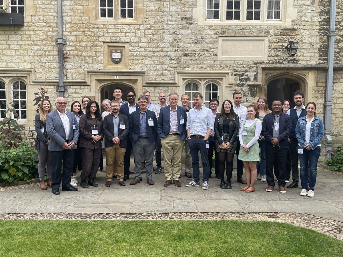 ViralPseudotypeUnit (@viralpseudotype) on Twitter photo Tea time <a href="/VirusesOxford/">OneHealth - Virology at Oxford</a> #EvOx24 and group photo in the <a href="/StEdmundHall/">St Edmund Hall</a> quad. Superb meeting with a very collegiate feel. Tea time <a href="/VirusesOxford/">OneHealth - Virology at Oxford</a> #EvOx24 and group photo in the <a href="/StEdmundHall/">St Edmund Hall</a> quad. Superb meeting with a very collegiate feel.