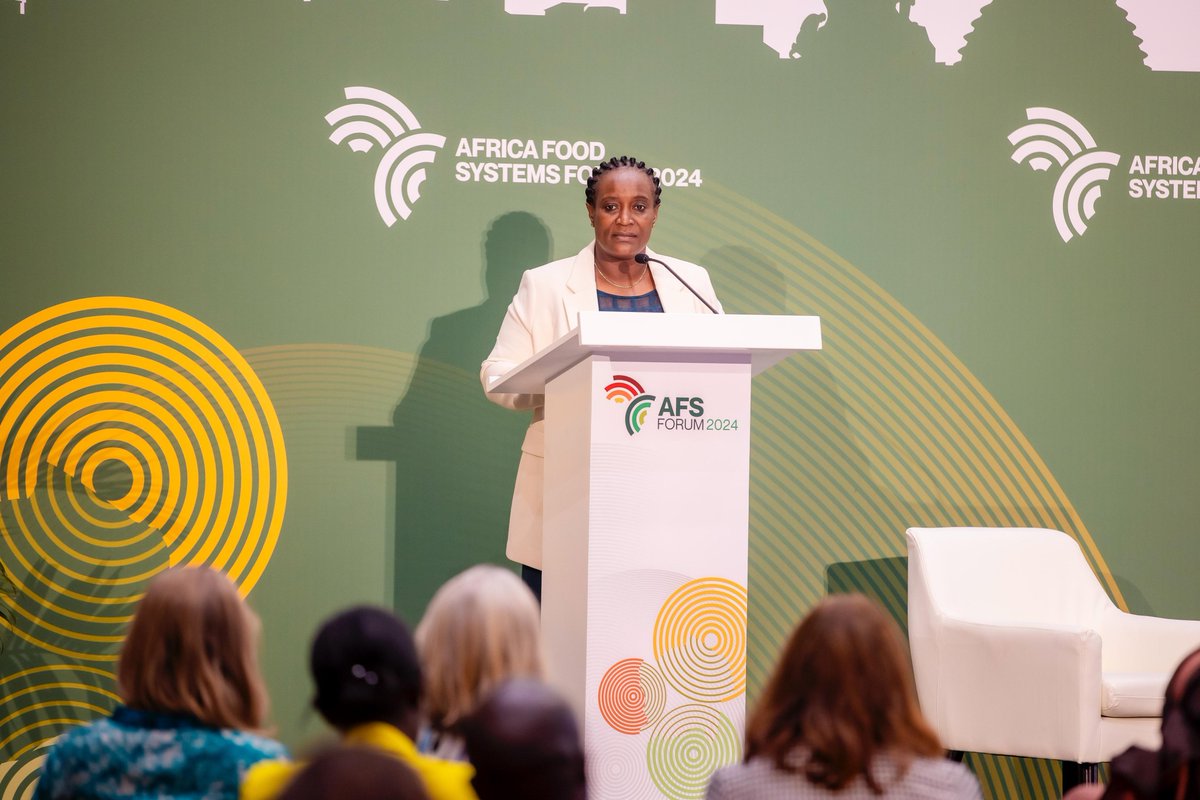 RwandaGender's tweet image. Minister @UwimanaConsole3 joined over 5000 #AFSForum2024 delegates at KCC, for a side event on the Gender-Climate Nexus in Food Systems Financing. 

The session explored the best practices and financing models for women involved in food systems value chains across the continent.
