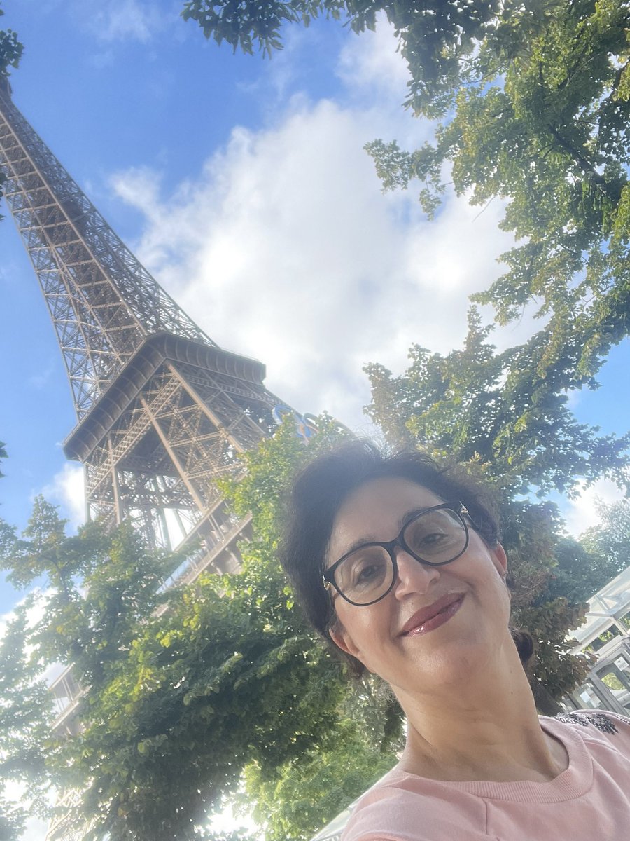 Sheila B (@realsheilab) on Twitter photo Bonjour #Paris! ❤️
More on my adventure and the wonderful people I met, coming soon! 
Coucou de la magnifique Paris!🇫🇷👩🎨
#adventure #france #ai Bonjour #Paris! ❤️
More on my adventure and the wonderful people I met, coming soon! 
Coucou de la magnifique Paris!🇫🇷👩🎨
#adventure #france #ai