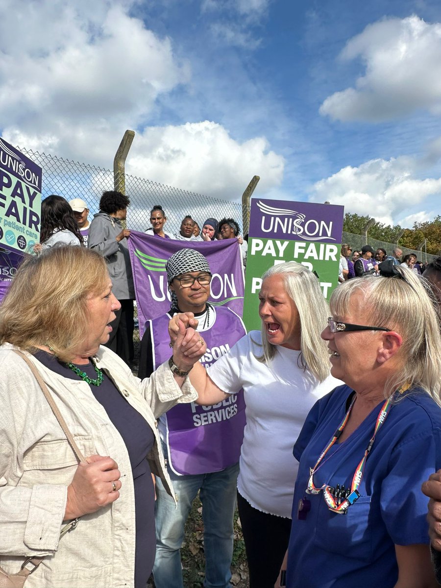 UNISON general secretary Christina McAnea <a href="/cmcanea/">Christina McAnea</a> at the picket line this morning supporting healthcare assistants on strike in Lewisham and Greenwich #PayFairForPatientCare