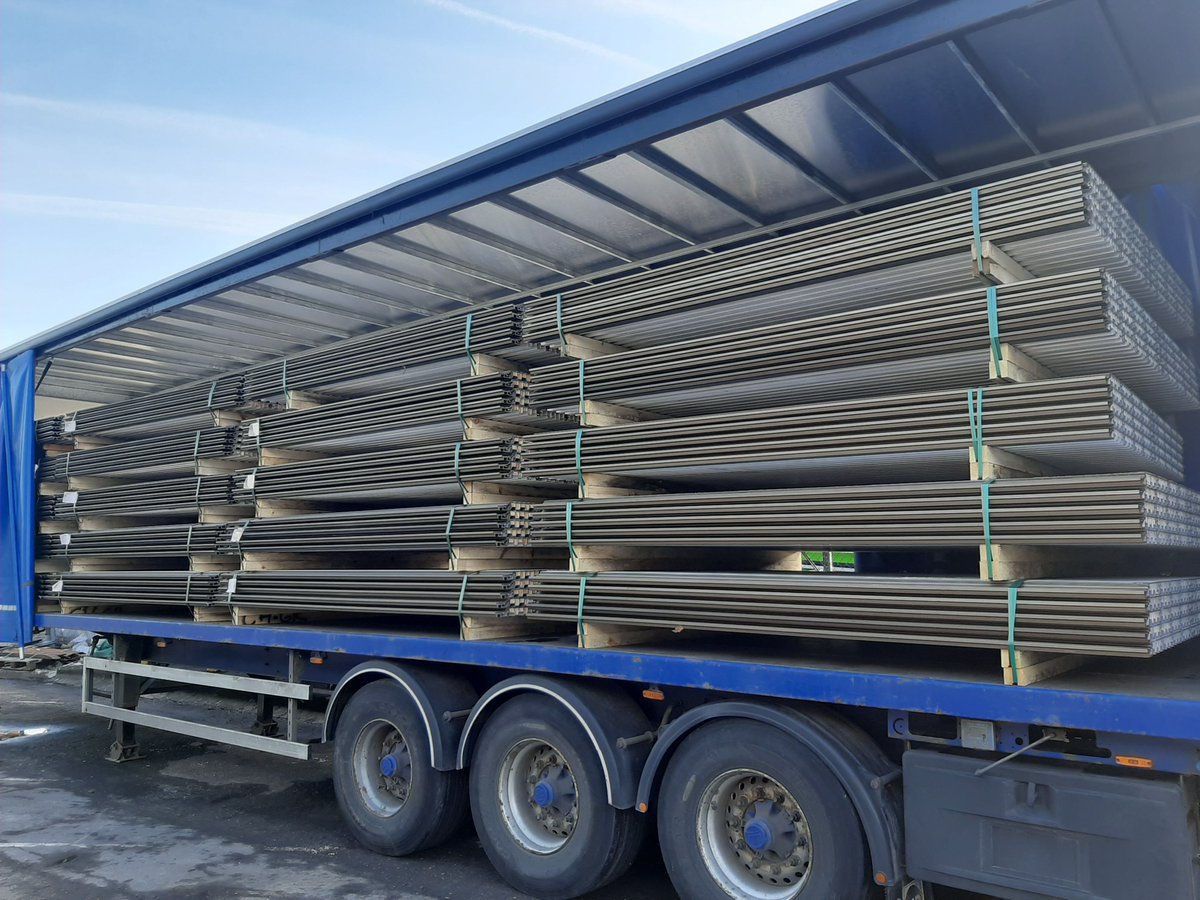 We can fit 100 units of our AliTrack on a single lorry. This is over 700 square metres of heavy-duty ground protection and access matting, giving significantly more coverage per lorry than a lot of other comparable products in the market.

#savesyoumoney #aluminiumtrackway
