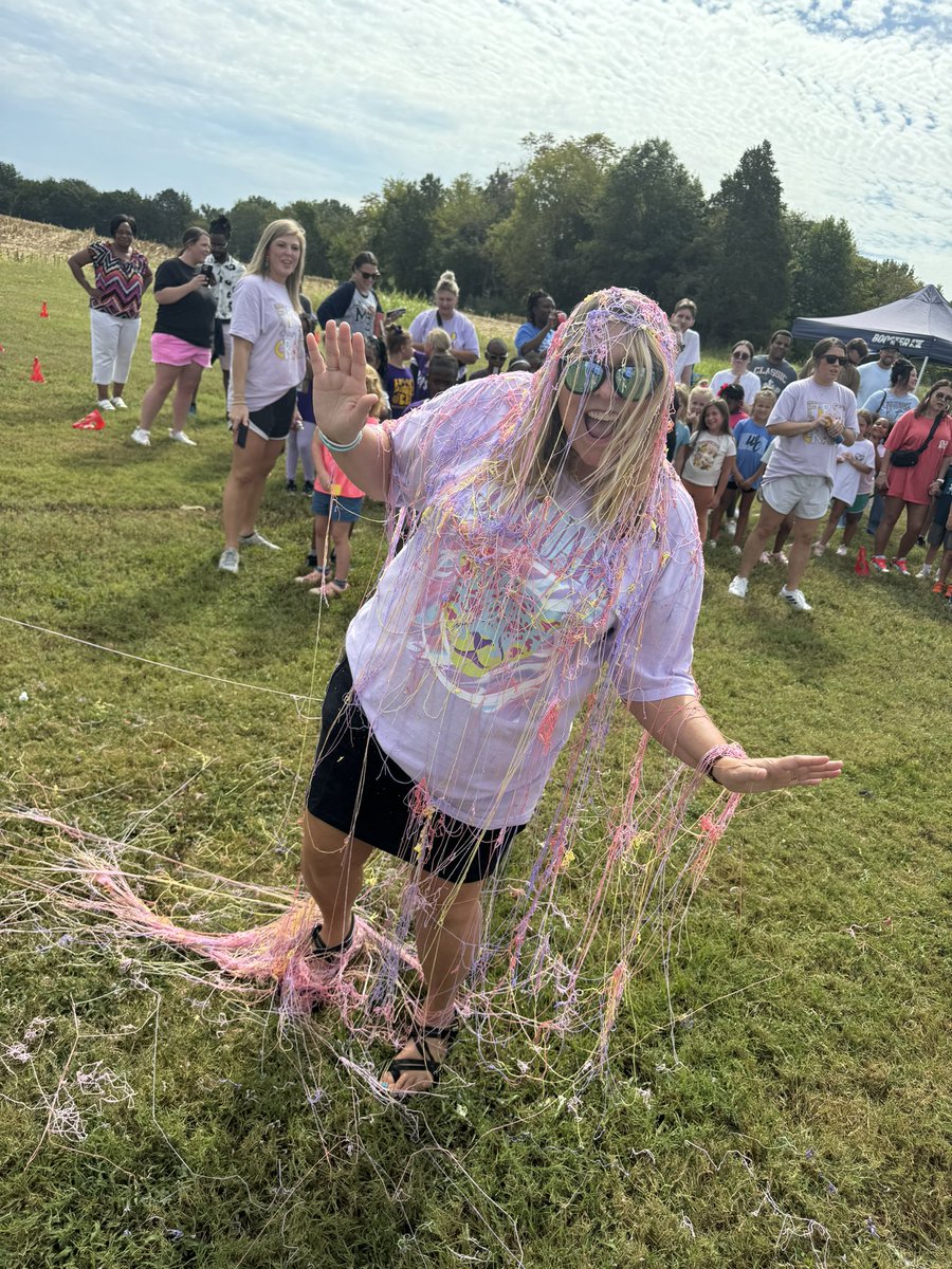 TweetDCS_DCPS's tweet image. Thank you to everyone who helped us meet our $20,000 goal for Boosterthon! We celebrated BIG at our Fun Run last week and got to silly string our principal, Mrs. Wamble, and pie Coach Barnes & Deputy Massey in the face! So much fun! 🎉👏🏼💜