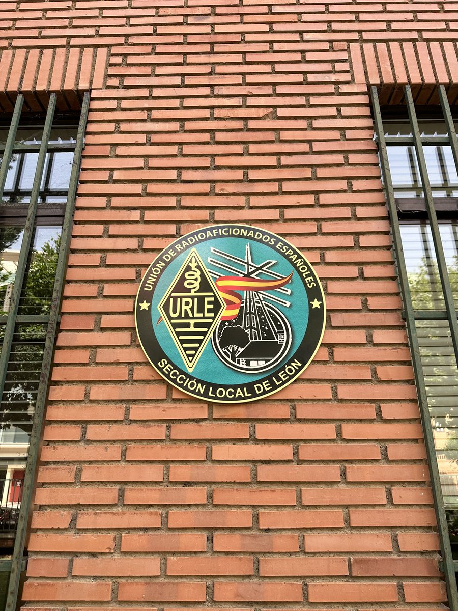 URLE Unión de Radioaficionados de León. tweet media