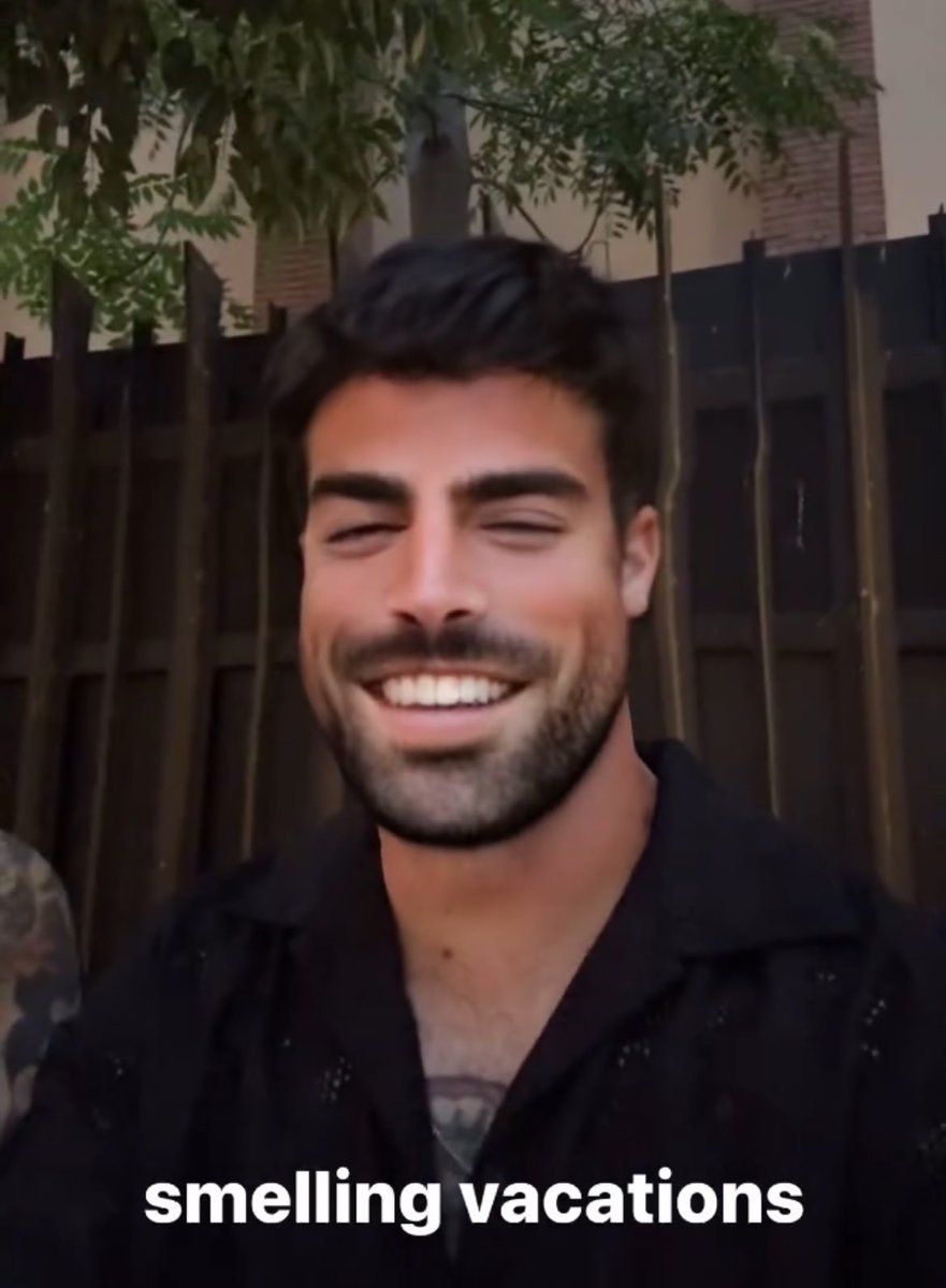 LA INSERT tweet media