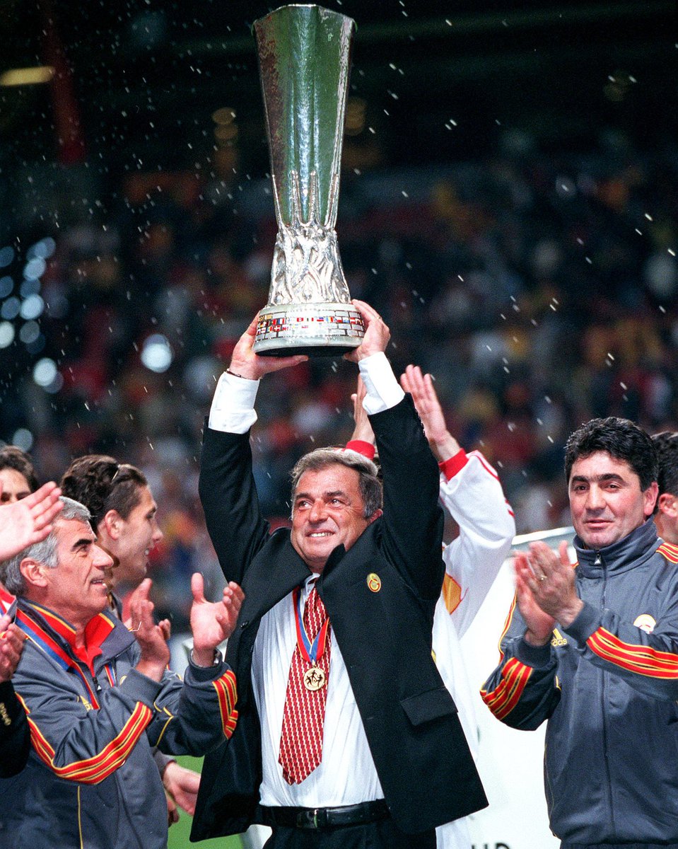 Fatih Terim, 71 yaşında. 🎂

Fenerbahçe Beşiktaş Galatasaray Trabzonspor tadic dzeko rafasilva amrabat merthakan Avrupaligi final Uefa Fiorentina yagızsabuncuoglu cengiz irfan fred osimhen transfer alikoç acun