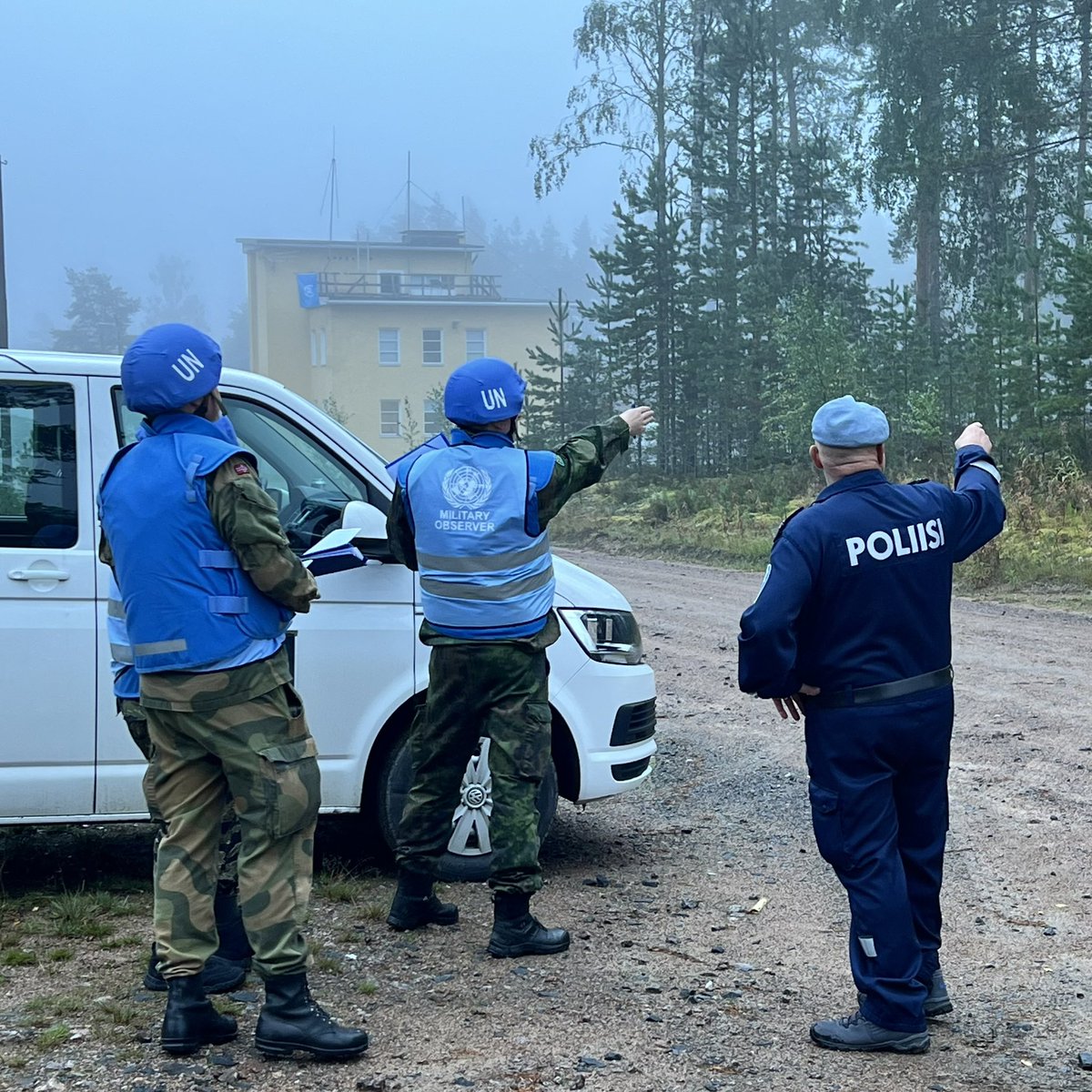 FINCENTFI's tweet image. 3. week of #UNMOC: future UN Military Observers are busy working in the demilitarized zone conducting patrols, investigating &amp;amp; reporting local activities. Road incidents&amp;amp;mine accidents keep UNMOs alert. Safety issues must be always prioritized.
#UN @FinlandUN #militaryobserver