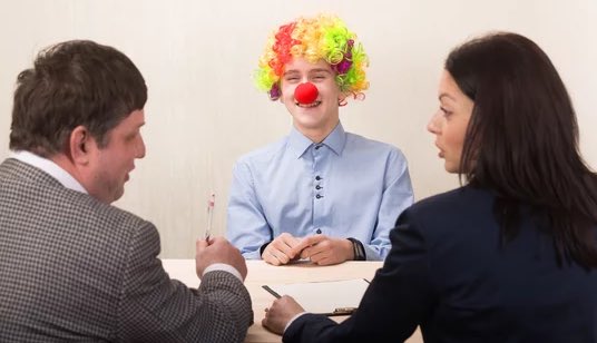 Pediavenir's tweet photo. 🇫🇷 FLASH – Selon un sondage, les entreprises préfèrent recruter des jeunes de 20 ans avec 10 ans d’expérience. https://t.co/WTPA2r3Oeg