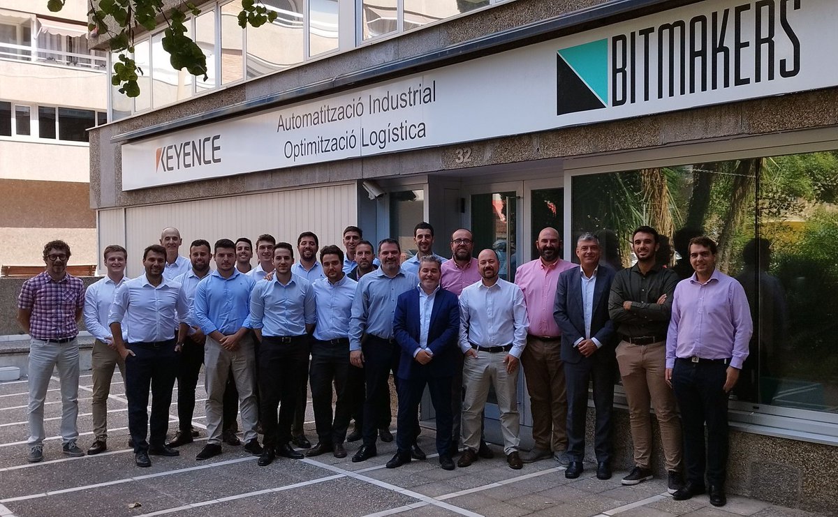 bitmakers_ai's tweet image. Este mes de agosto hemos desarrollado las jornadas internas de formación a todos los ingenieros de ventas de Bitmakers.👨‍🏫 
#keyencespain #automatizar #optimizar #digitalizar #formacion