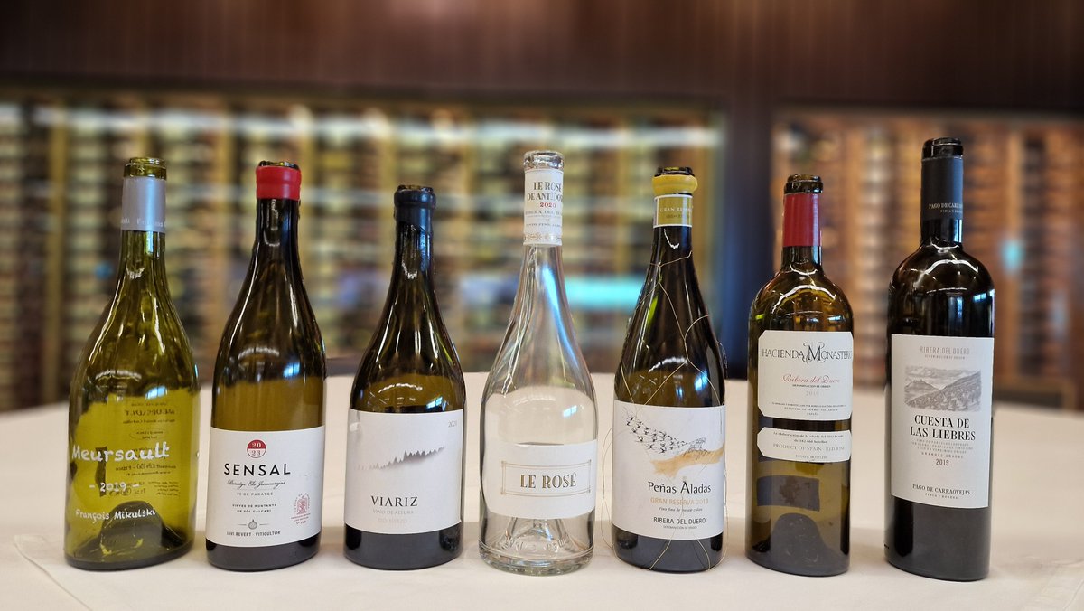 RteAmbivium's tweet photo. Os deseamos un #FelizMiércoles compartiendo algunas de las referencias que habéis disfrutado últimamente en #Ambivium #winelovers ¿Qué regiones son tus favoritas para acompañar #cellarium? 👇👇👇
https://t.co/qGmmGrFAD7 https://t.co/WM1dmAcPtf
