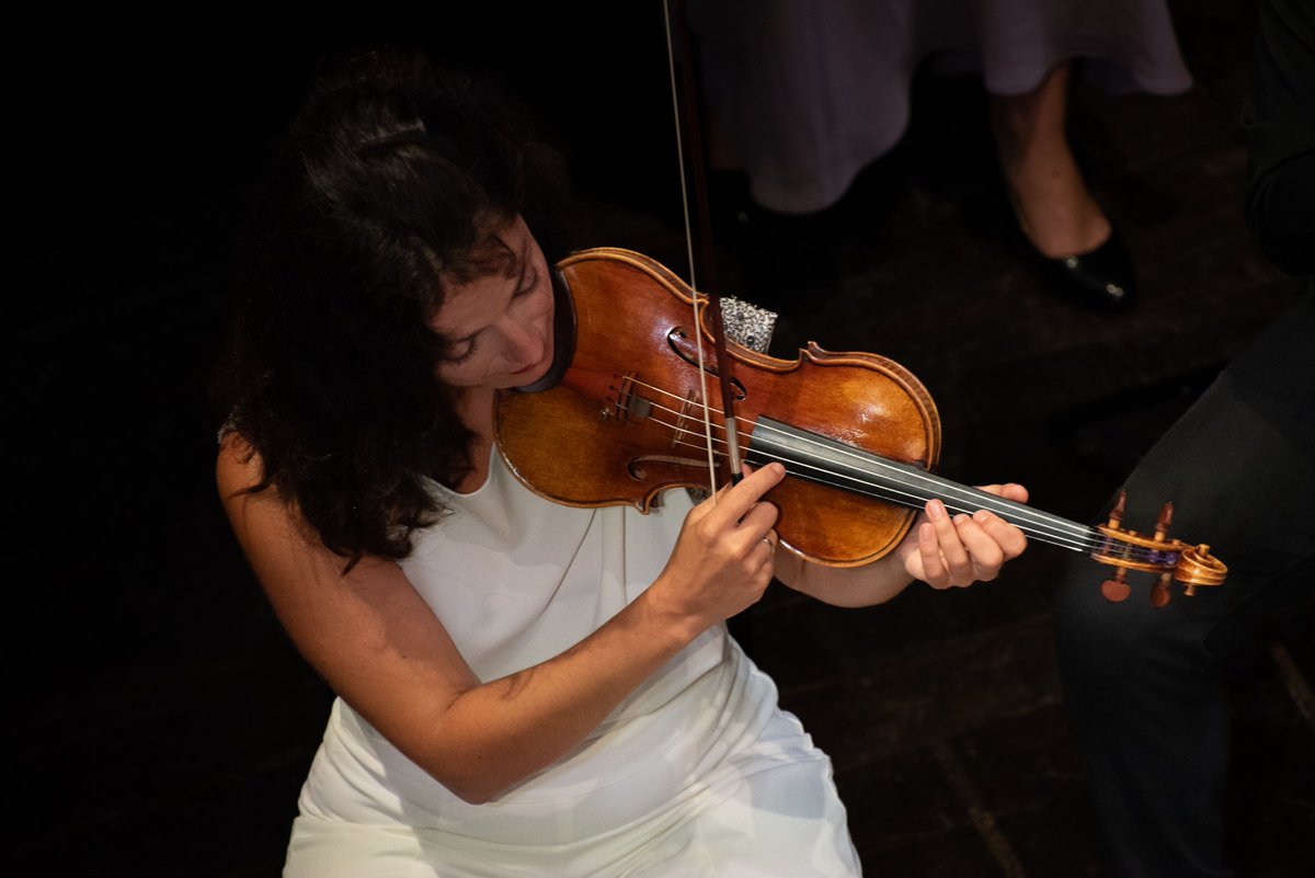 Ieri sera l'#ElbaFestivalOrchestra con i suoi Solisti Liana Gourdjia, Chiara Sannicandro e Georgy Kovalev, ha salutato il pubblico di Elba Isola Musicale d'Europa per questa 28^ edizione!