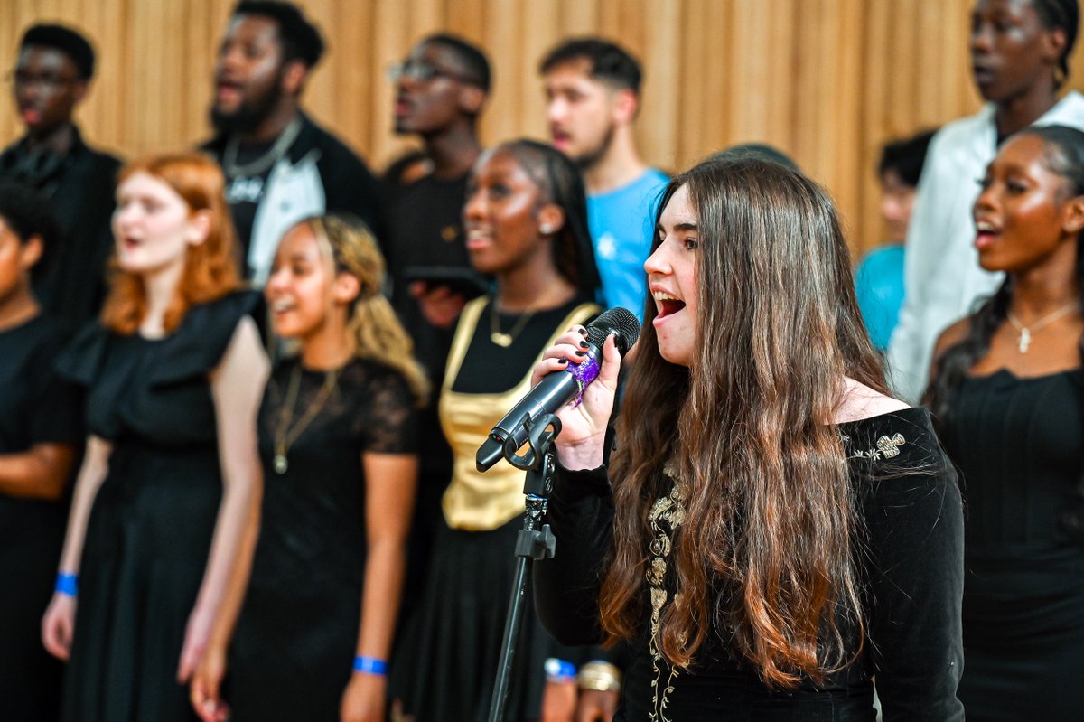 ARKSchoolsMusic's tweet photo. 🌟Welcome back🌟 to our wonderful @ArkSchools students and staff! We are SO excited to launch into another year of music making with students across our schools. #throwback to a pic from our end of year concert which brought together our network ensembles 😎 #MusicEd #CanDoMusic https://t.co/IBY8tPlloZ