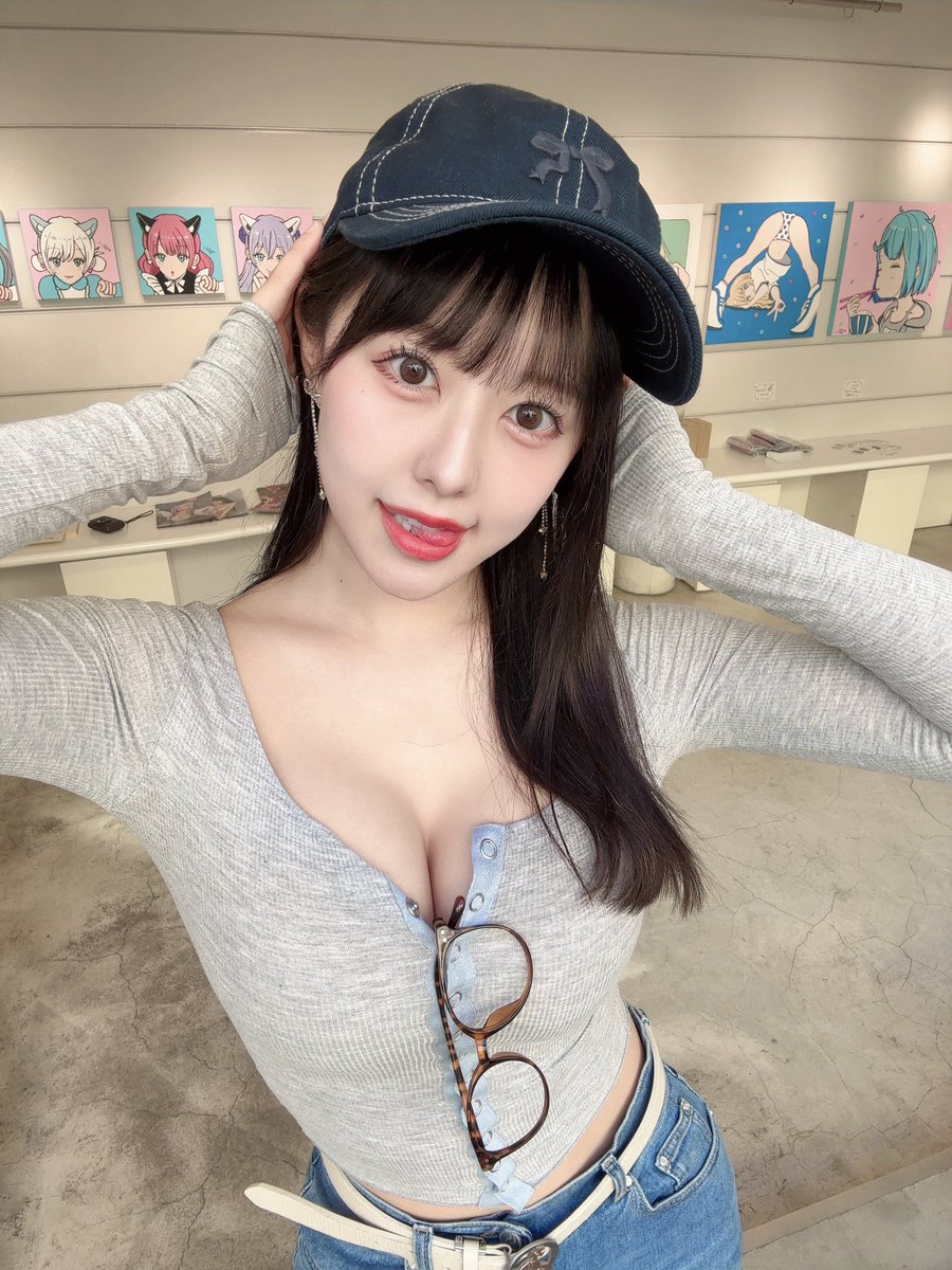 音羽美奈 「みなぽち」 直筆サイン入り チェキ えちえち開脚ポーズ 音羽美奈 みなぽち 直筆サイン入りチェキ - メルカリ