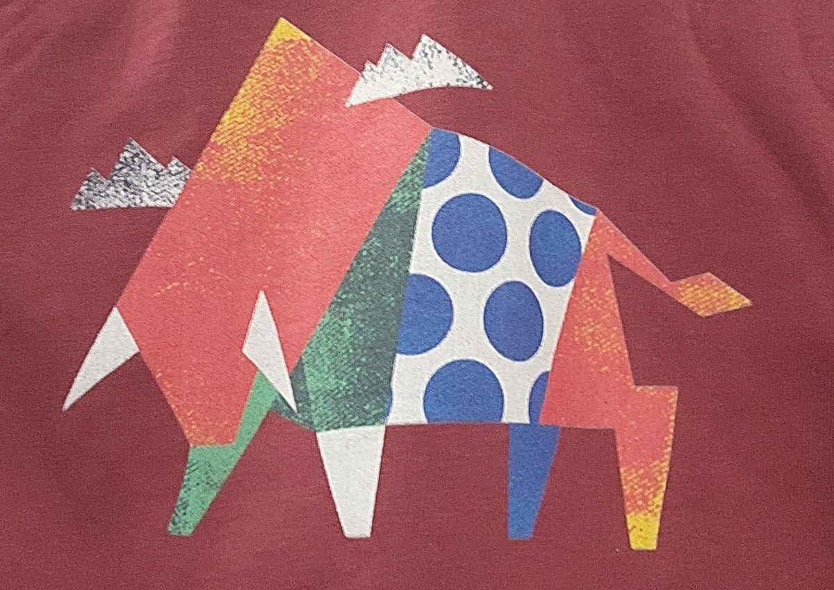 #couchpeloton I can confirm <a href="/gcntweet/">GlobalCyclingNetwork</a> shop has some awesome Grand Tour shirts. I thought this was appropriate for today given three Aussies in leader jerseys tonight.