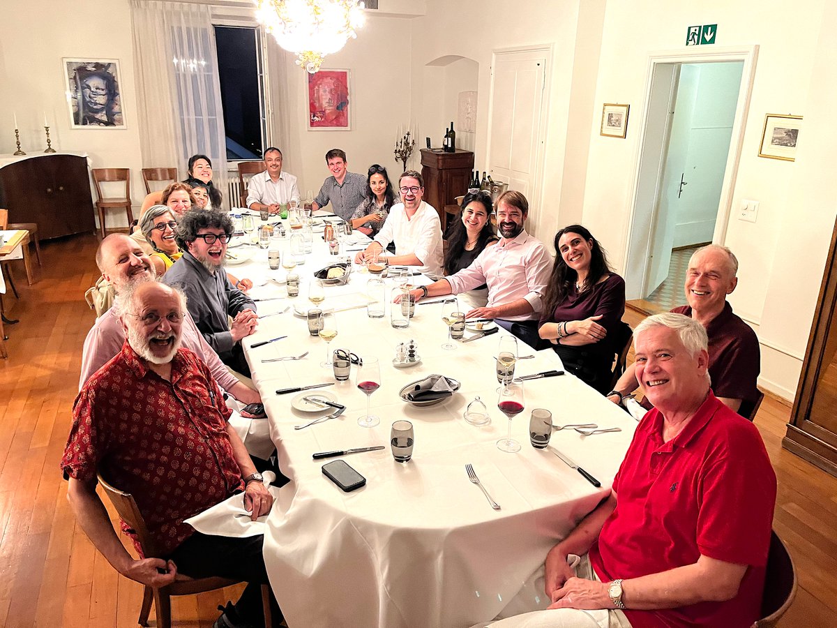 MoritzBrescius's tweet image. Fantastic discussions without the conspiracy of consensus, warm sociability and generous collegiality. Concluding Dinner of the Bern workshop on "Asian Borderlands" (and the Future of Global History) with participants from 4 continents. Good times