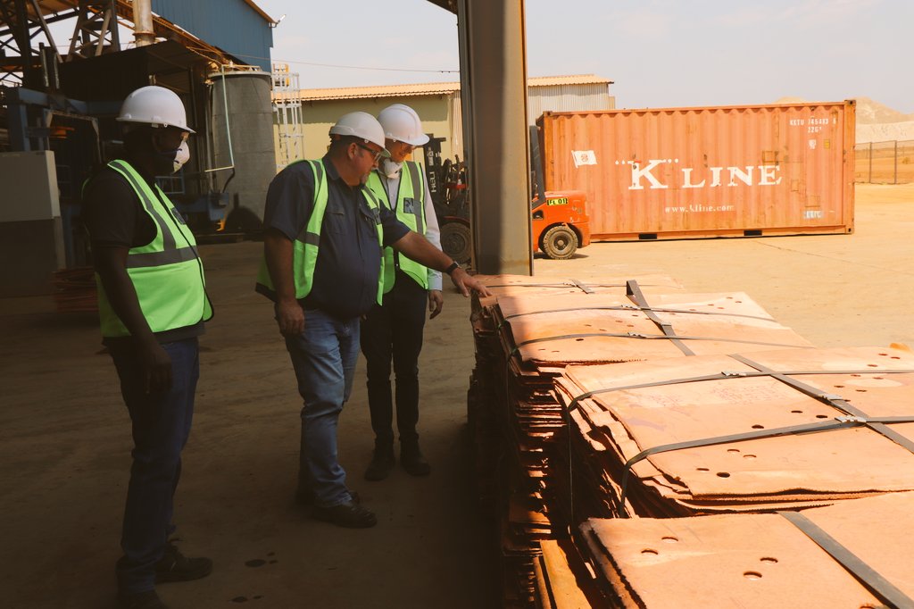 Acting High Commissioner <a href="/samwaldock/">Sam Waldock</a> joined 🇿🇲Sec. to Treasury <a href="/fnkulukusa/">Felix Nkulukusa</a> to open <a href="/EITIorg/">EITI International</a> Initiative Regional event. 

In his speech, <a href="/samwaldock/">Sam Waldock</a> highlighted importance of transparency &amp; accountability in mining sector, if it is to support 🇿🇲's dvpmt goals.

#GoFarGoTogether