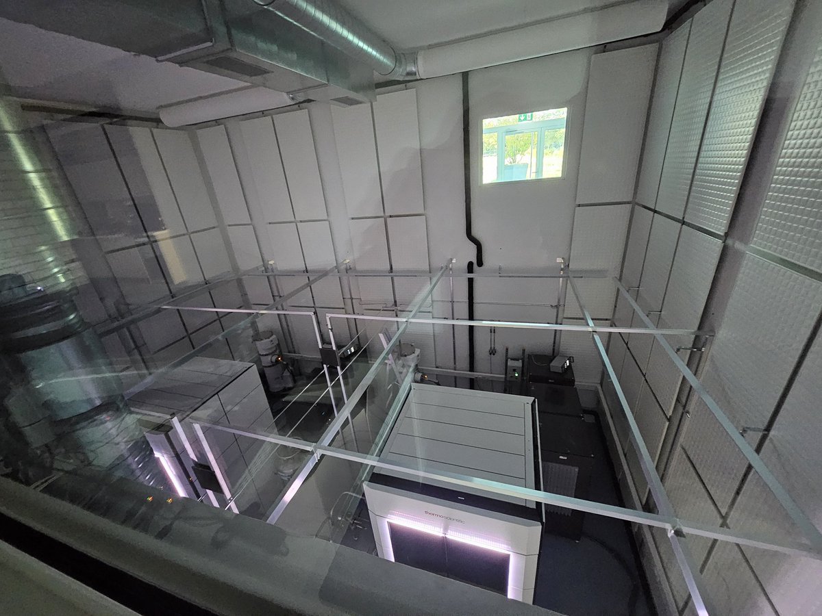 Yaser Hashem (@hashemyaser4) on Twitter photo It was a great pleasure to visit the amazing Dubochet Center for Imaging <a href="/DCI_EM/">Dubochet Center for Imaging (DCI)</a> at EPFL Lausanne 🇨🇭 and give a keynote talk for their inaugural symposium. What an impressive set of equipment and a panel of top-notch specialists!! Thank you <a href="/AlexmagCryo/">alexmag</a> for the invitation 🙏🙏 It was a great pleasure to visit the amazing Dubochet Center for Imaging <a href="/DCI_EM/">Dubochet Center for Imaging (DCI)</a> at EPFL Lausanne 🇨🇭 and give a keynote talk for their inaugural symposium. What an impressive set of equipment and a panel of top-notch specialists!! Thank you <a href="/AlexmagCryo/">alexmag</a> for the invitation 🙏🙏
