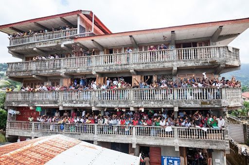 EducAid is celebrating our 30th anniversary this year! 
Our organisation has grown from classes on the veranda, under a tree in Freetown to an internationally-known organisation, impacting hundreds of thousands of students. Read the full story - buff.ly/3zfa3fb
#educaid30