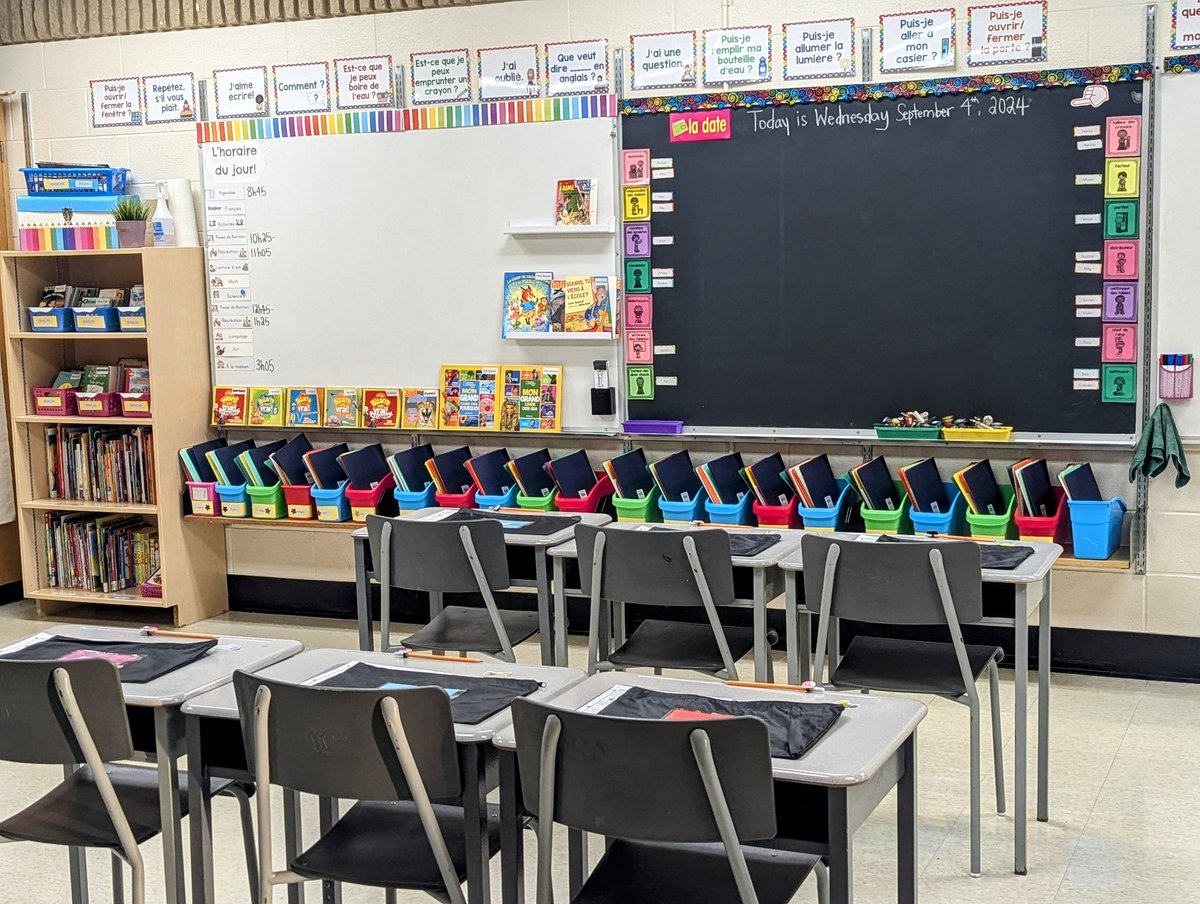 We're ready for you Falcons. See you soon! #HDSBFirstDay <a href="/HaltonDSB/">HDSB</a>