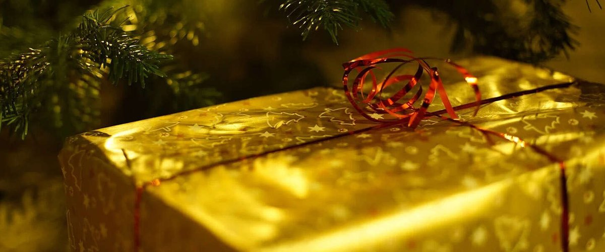 5 dingen die altijd goed zijn in een kerstpakket dlvr.it/TCpPV7