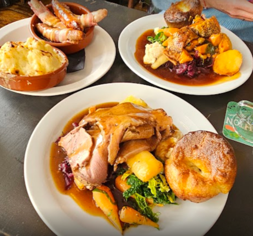 Bottom's Rest Pub tweet media
