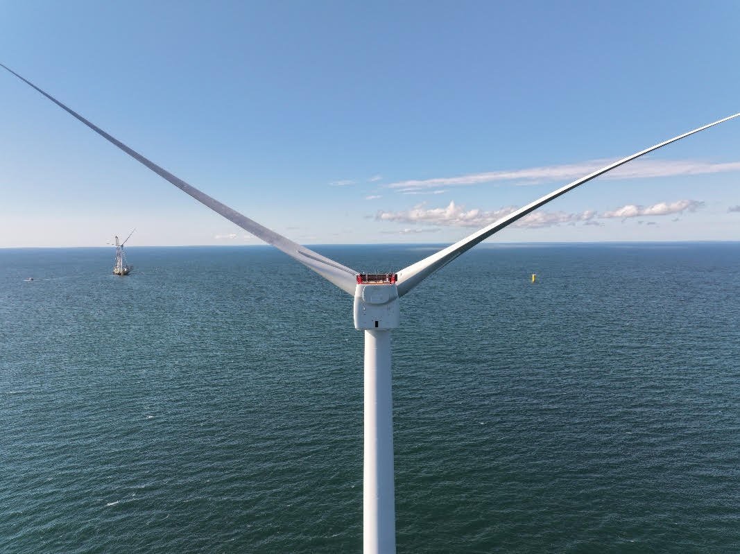evAdvocate_org's tweet image. As of 11:52PM on Tuesday, January 2nd, 2024, the 1st turbine of @vineyardWindUS  started delivering power to MA.

#FirstPower #NewPower #OffshoreWind #CleanEnergy #RenewableEnergy 

🧵3/5