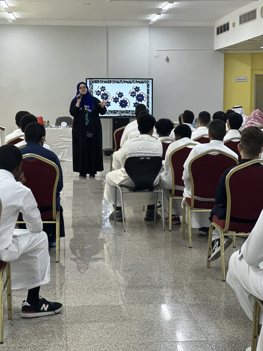 مدارس النصر الاهلية tweet media