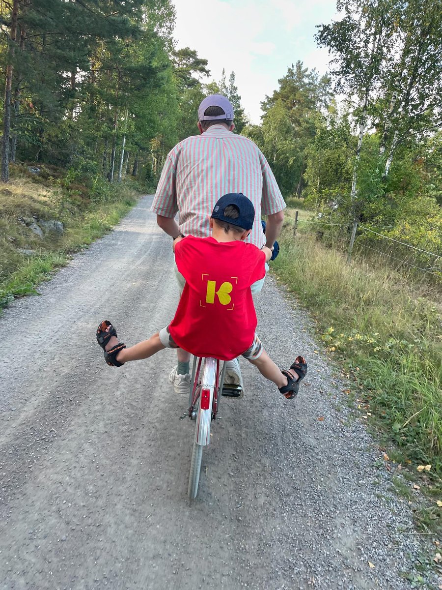 FL@33 design studio tweet media