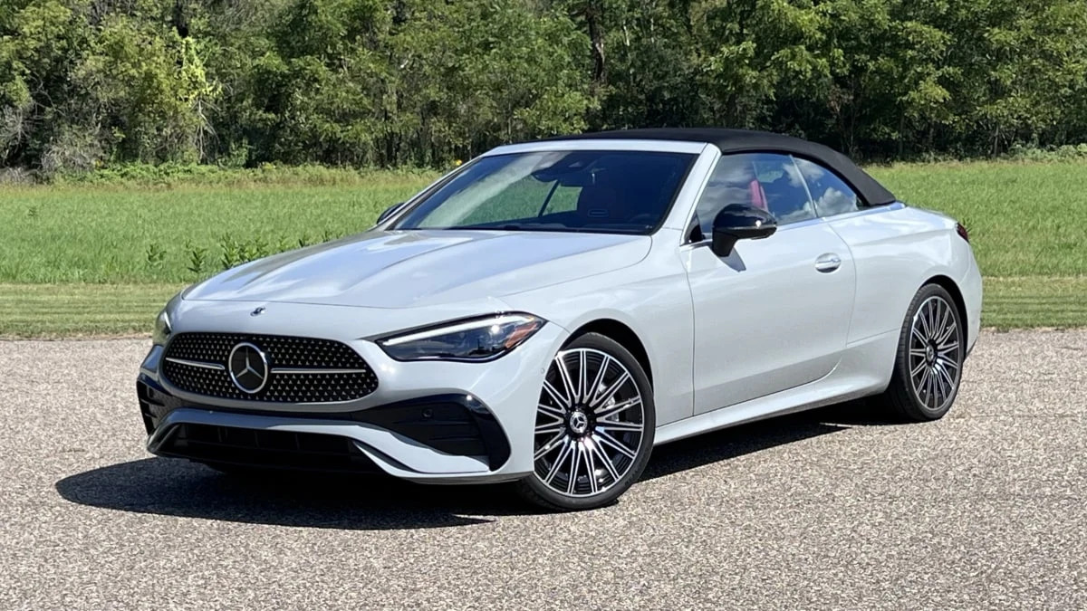 Drive499's tweet image. 15 thoughts about the 2024 Mercedes-Benz CLE 450 Cabriolet dlvr.it/TCpSb5