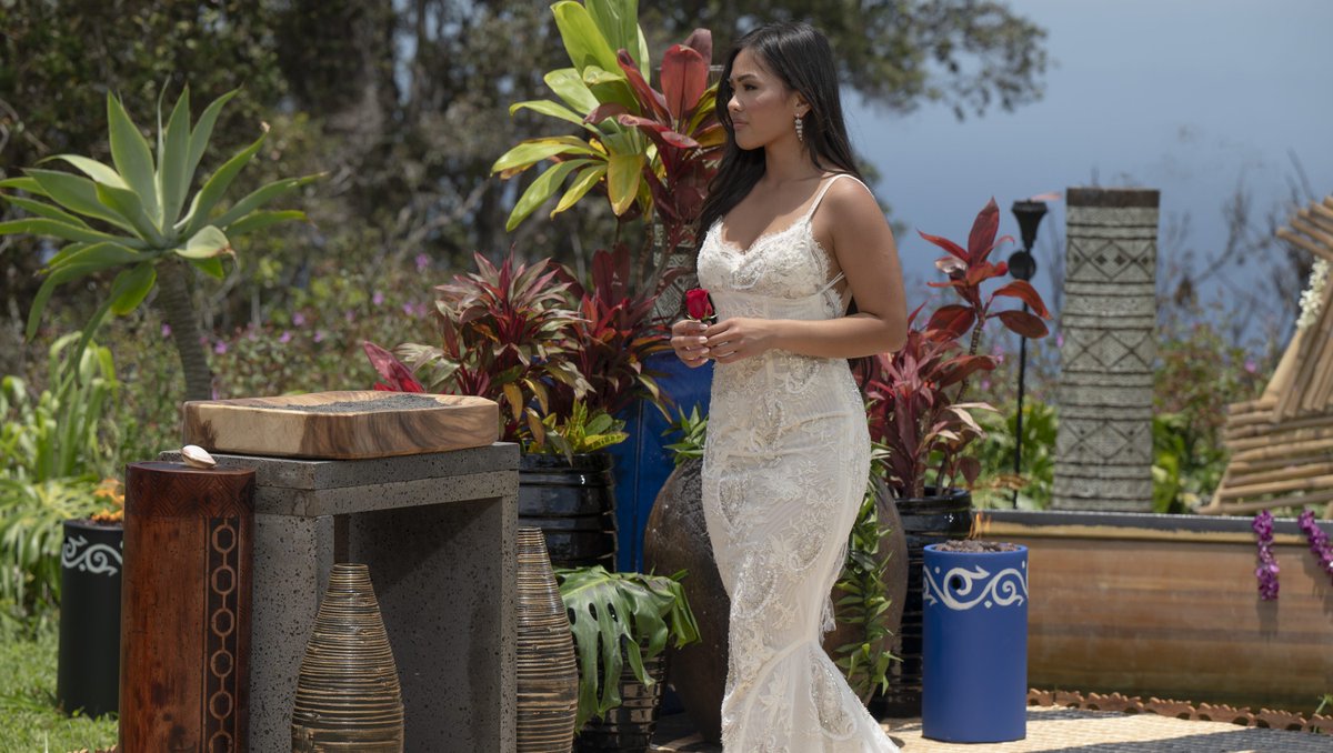 ColacoSilvia's tweet photo. Jenn Tran’s Journey as ‘The Bachelorette’ Ends in Heartbreaking Finale https://t.co/sc5Adoag8O https://t.co/wBISXitgmY