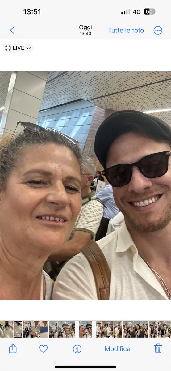 account_daniela's tweet photo. C’è l’ho fatta 🥰🥰ancora sto tremando #KeremBürsinVenezia81 https://t.co/L45VastiTN