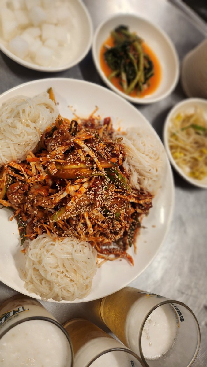 오랜만에 친구들이랑 맥주 ~ 🍺